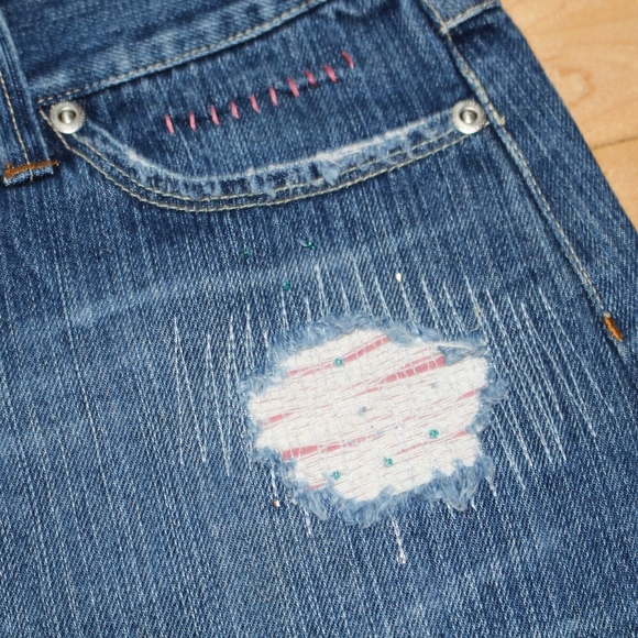 American Eagle Womens Jean Skirt Size 2 Distressed - Picture 4 of 8